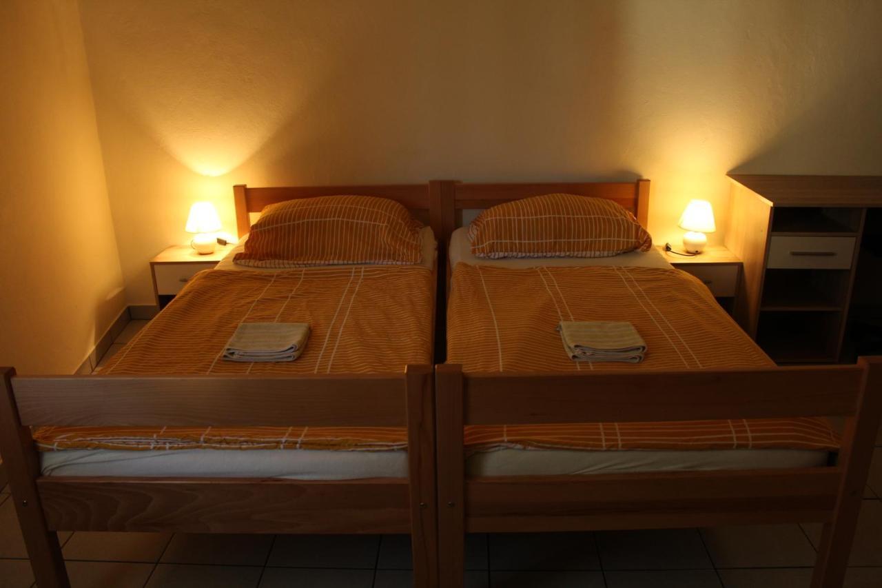 Back Budget Accomodation Bled Ngoại thất bức ảnh
